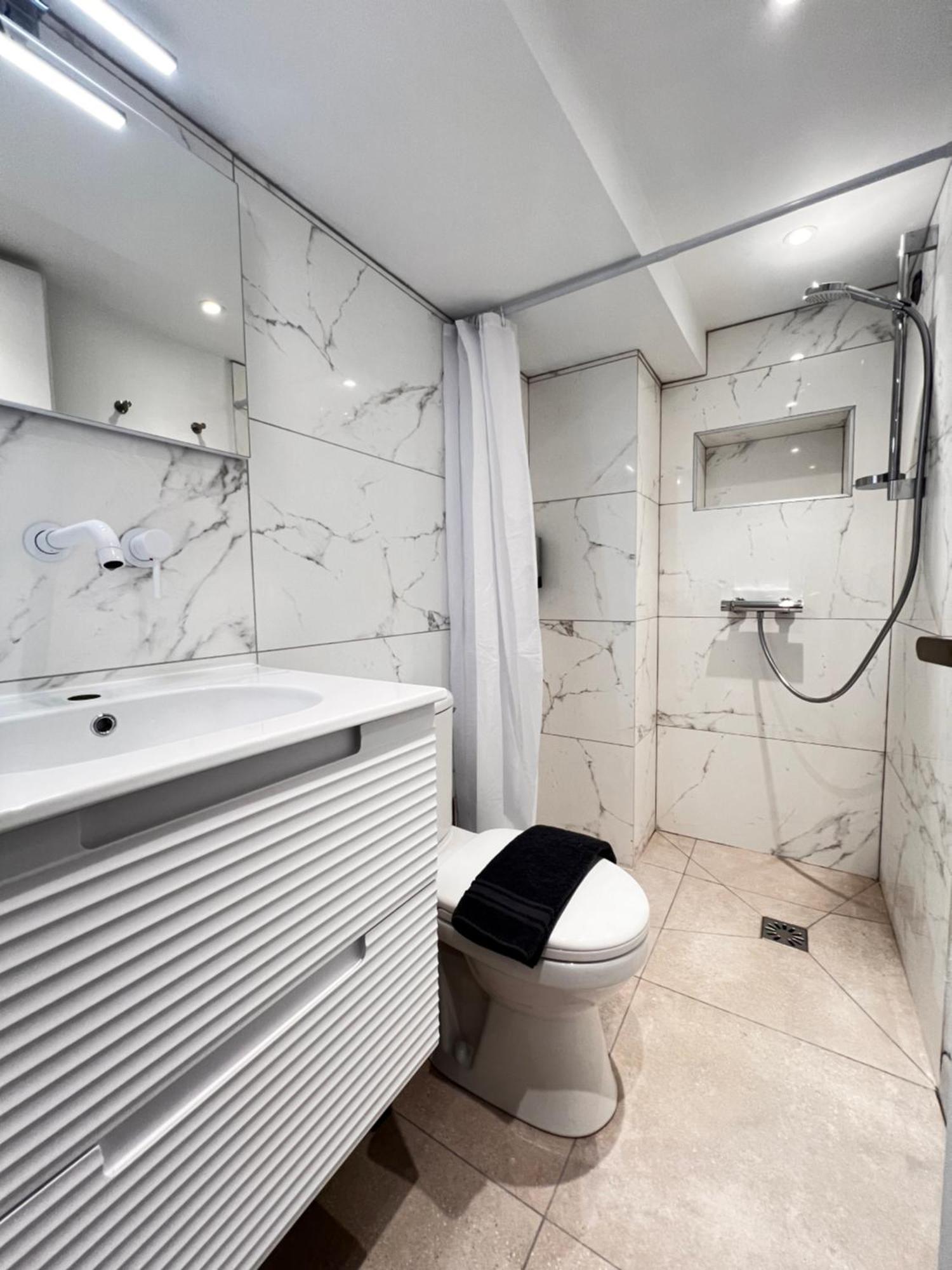 Studios Le Medicis Rouen Rum bild